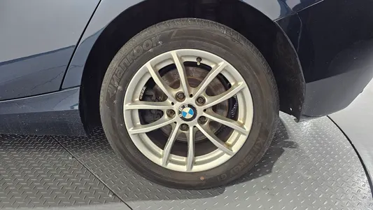 BMW 1 Series (F20) 120d 2 5 2013 21