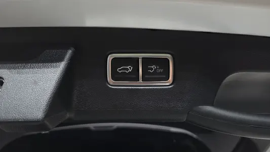 Kia 4 HEV 1.6 2WD 2024 29