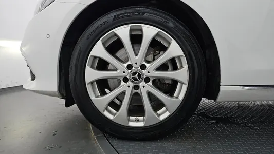 Mercedes-Benz E-Class W213 E220d 4MATIC 2019 5
