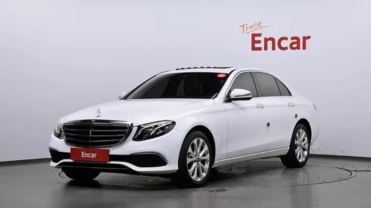 Mercedes-Benz E-Class W213 E220d 4MATIC 2019