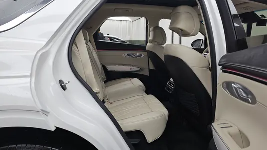 Genesis GV70 2.5T 2WD 2024 12