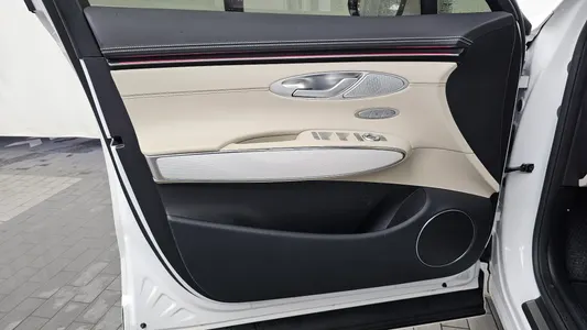 Genesis GV70 2.5T 2WD 2024 24
