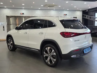 Mercedes-Benz EQA H243 EQA250 2025 4