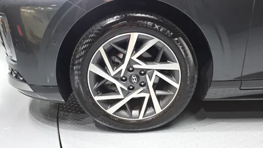 Hyundai (GN7) 2024 5