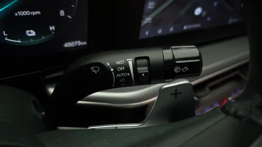 Hyundai (GN7) 2024 18