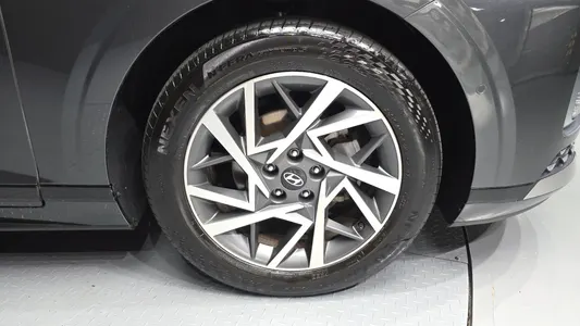 Hyundai (GN7) 2024 21