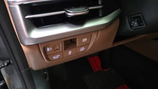 Hyundai (GN7) 2024 27