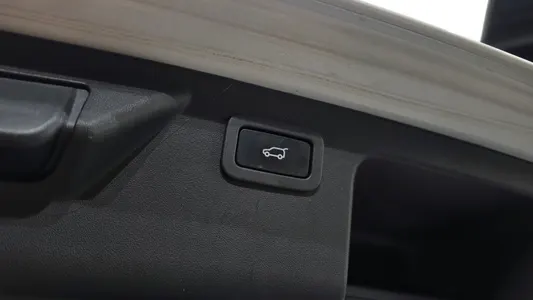 Land Rover 디스커버리 스포츠 2.0 TD4 SE 2019 17