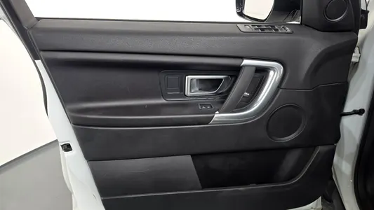 Land Rover 디스커버리 스포츠 2.0 TD4 SE 2019 24