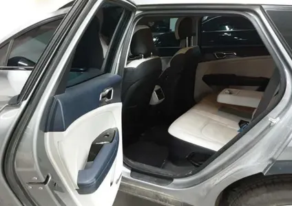 Kia 5 HEV 1.6 2WD 2023 10