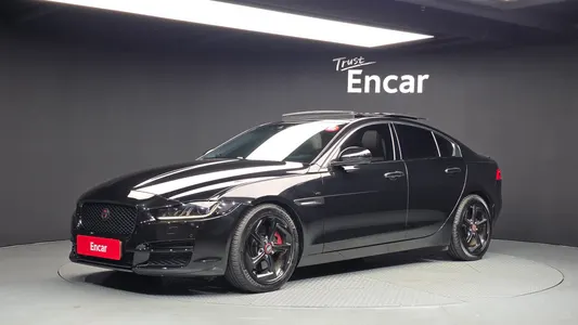 Jaguar XE 20t 2015