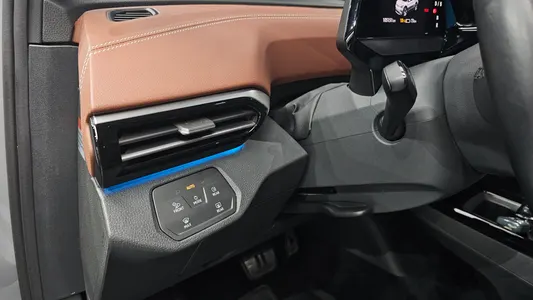 Volkswagen ID.4 2023 17