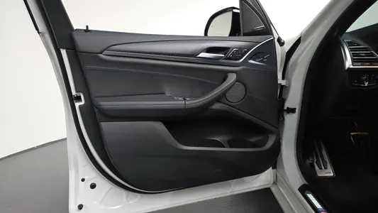 BMW iX3 M 2024 24