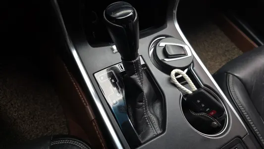 Toyota 캠리 XLE 2016 9