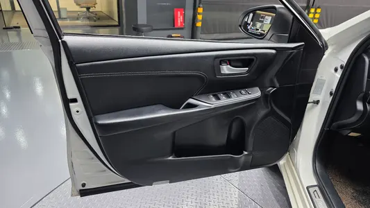 Toyota 캠리 XLE 2016 25