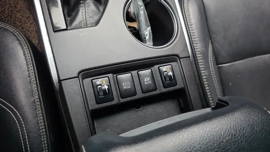 Toyota 캠리 XLE 2016 32