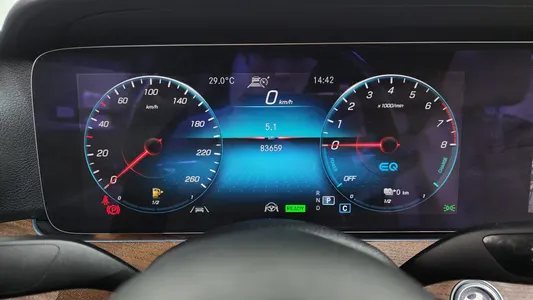 Mercedes-Benz E-Class W213 E300e 4MATIC 2021 8