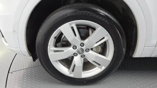 Audi Q5 (FY) 40 TDI 2020 5