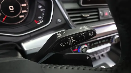 Audi Q5 (FY) 40 TDI 2020 18