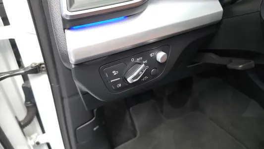 Audi Q5 (FY) 40 TDI 2020 19