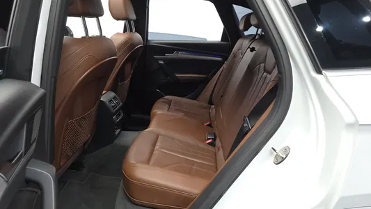 Audi Q5 (FY) 40 TDI 2020 26