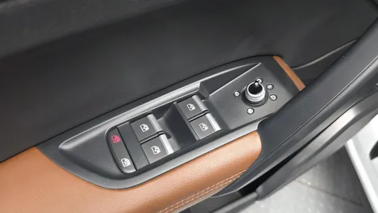 Audi Q5 (FY) 40 TDI 2020 28