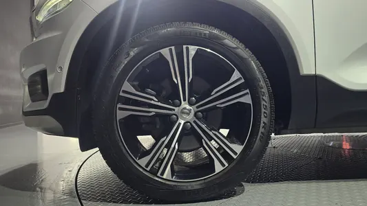 Volvo XC40 B4 2021 5