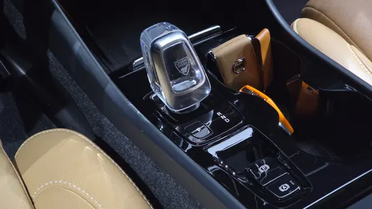 Volvo XC40 B4 2021 9