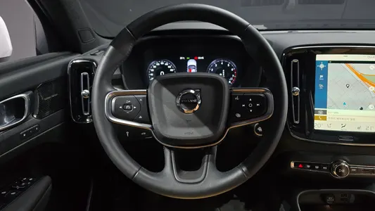 Volvo XC40 B4 2021 13