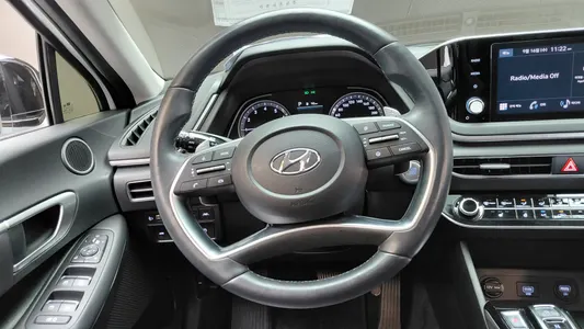 Hyundai (DN8) 2.0 2022 13