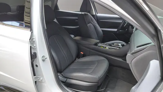 Hyundai (DN8) 2.0 2022 26