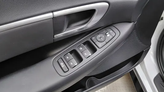 Hyundai (DN8) 2.0 2022 28