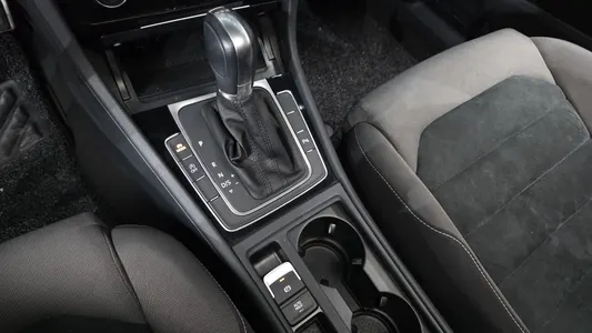 Volkswagen 7 2.0 TDI 2015 8