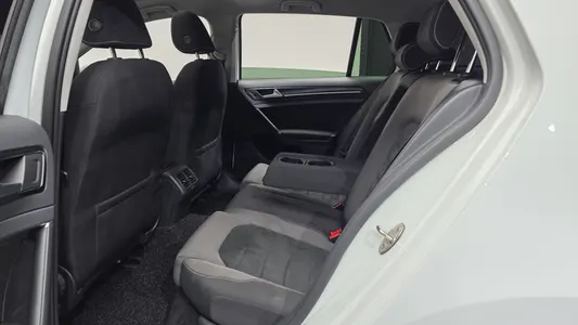 Volkswagen 7 2.0 TDI 2015 11