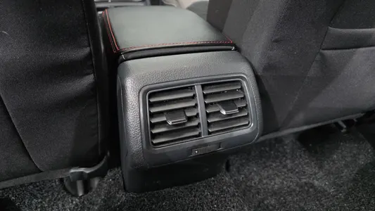 Volkswagen 7 2.0 TDI 2015 27