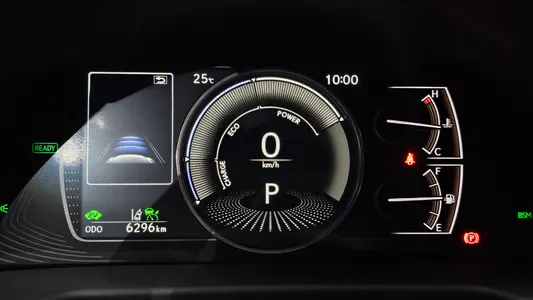 Lexus ES300h 7 2022 8