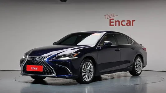 Lexus ES300h 7 2022
