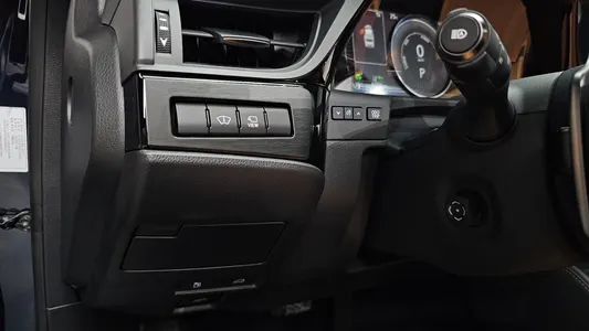 Lexus ES300h 7 2022 34