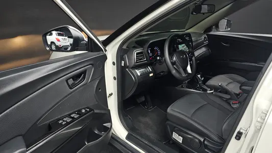 KG Mobility 베리 티볼리 1.5 2WD 2022 10