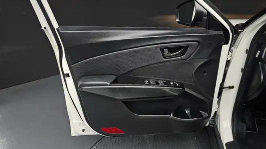 KG Mobility 베리 티볼리 1.5 2WD 2022 24