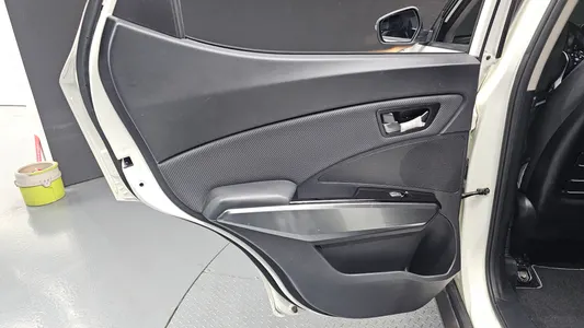 KG Mobility 베리 티볼리 1.5 2WD 2022 25