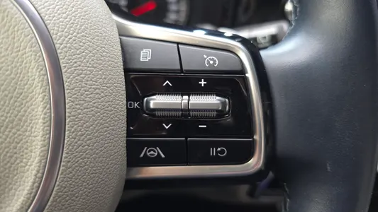 Kia 4 HEV 1.6 4WD 2023 19
