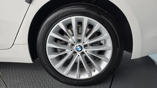 BMW 5 Series (G30) 520d 2018 21