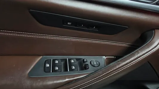 BMW 5 Series (G30) 520d 2018 36