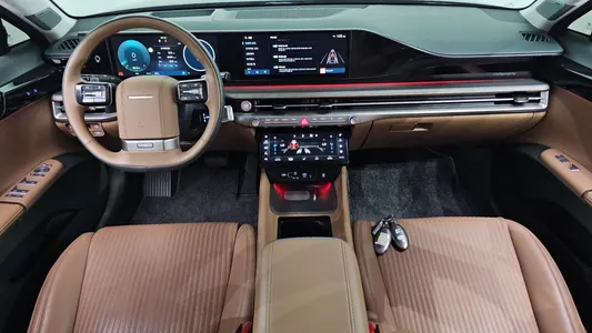 Hyundai (GN7) 2023 7