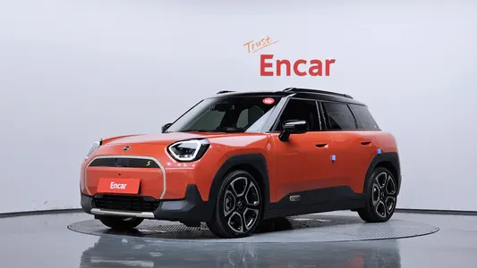 MINI 1 SE 2025