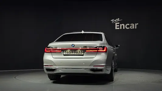 BMW 7 Series (G11) 750Li xDrive 2020 4