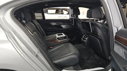 BMW 7 Series (G11) 750Li xDrive 2020 12