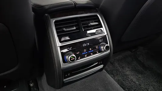 BMW 7 Series (G11) 750Li xDrive 2020 19