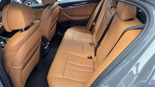 BMW 5 Series (G30) 520i M 2021 26